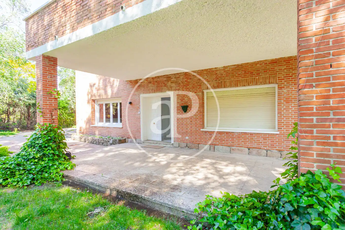 Exterior view of Houses for sale in Villanueva de la Cañada  with Air Conditioner, Heating and Private garden