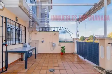 Dúplex en venta en Torre de Comares, Barrio de Zaidín