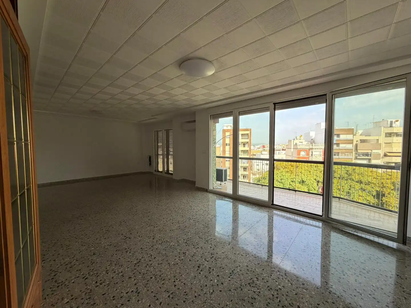 Flat for rent in Avenida AL VEDAT, Centro - Casco antiguo