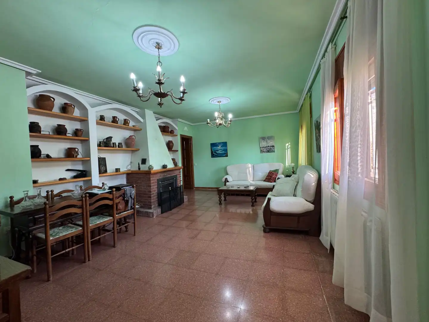 Sala d'estar de Casa o xalet en venda en Langa de Duero amb Calefacció, Terrassa i Traster