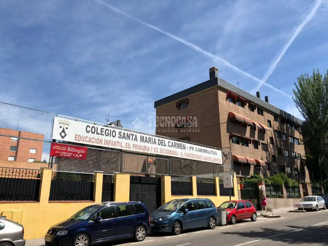 Vista exterior de Pis en venda en Madrid amb Aire condicionat i Calefacció