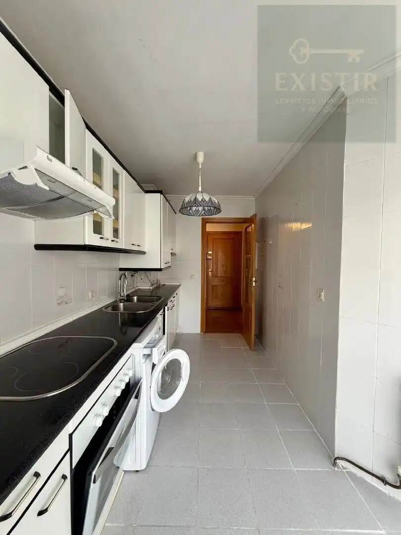 Piso en venta en Ave María