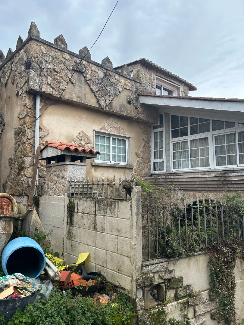 Casa adosada en venda a Lugar O Pombal