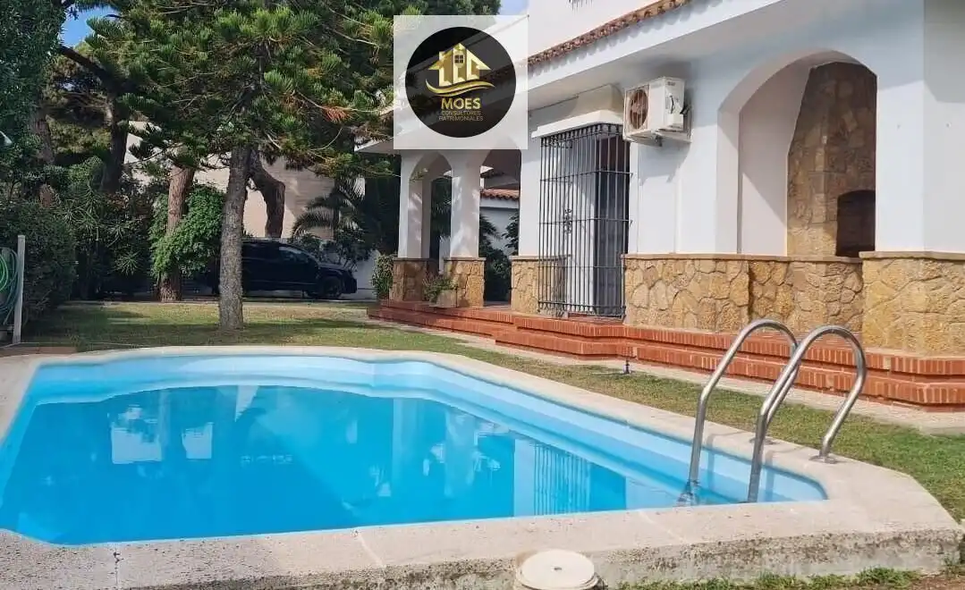 Piscina de Casa o chalet en venta en Rota con Terraza, Trastero y Piscina
