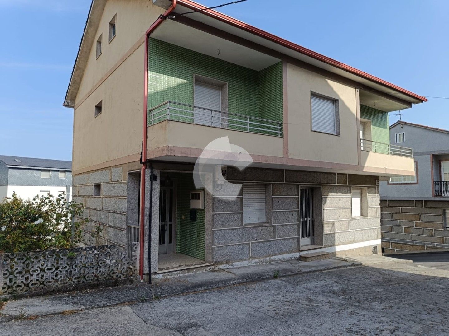 Vista exterior de Casa o xalet en venda en Ourense Capital  amb Jardí privat