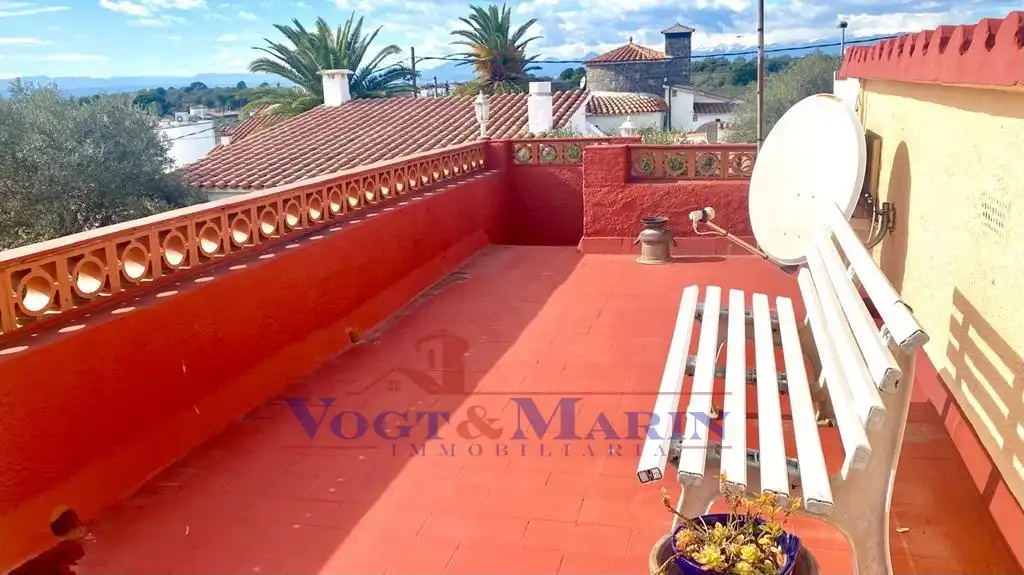 Vista exterior de Casa o xalet en venda en Roses amb Aire condicionat, Calefacció i Jardí privat