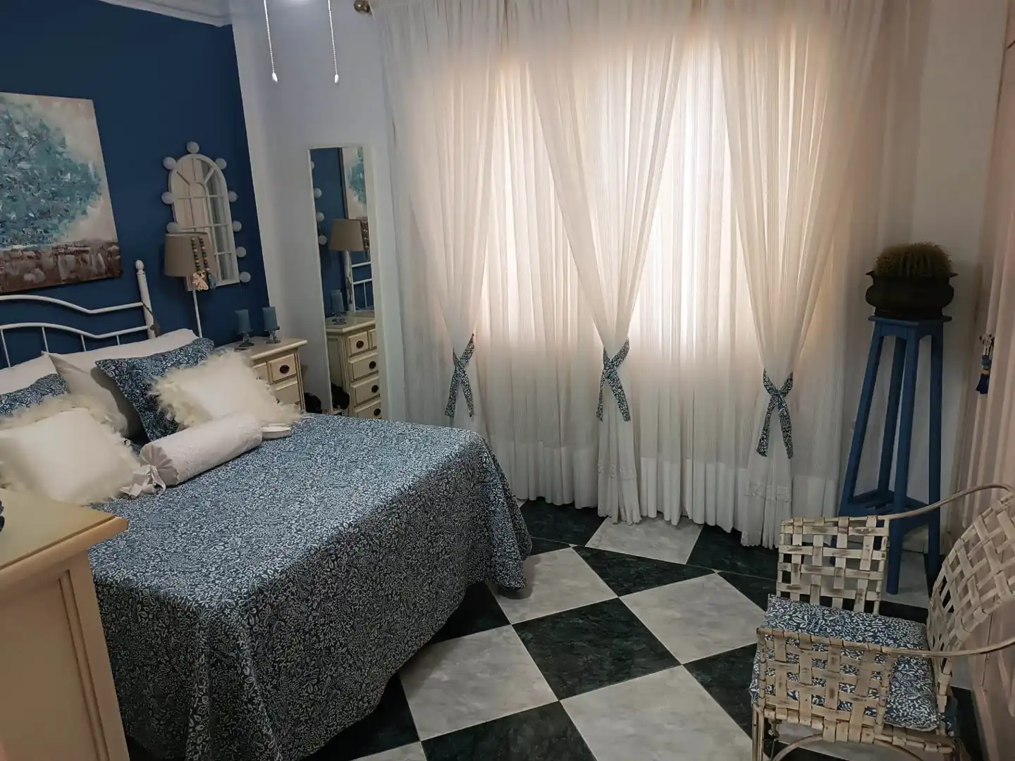 Dormitori de Casa o xalet en venda en El Puerto de Santa María amb Aire condicionat, Jardí privat i Terrassa