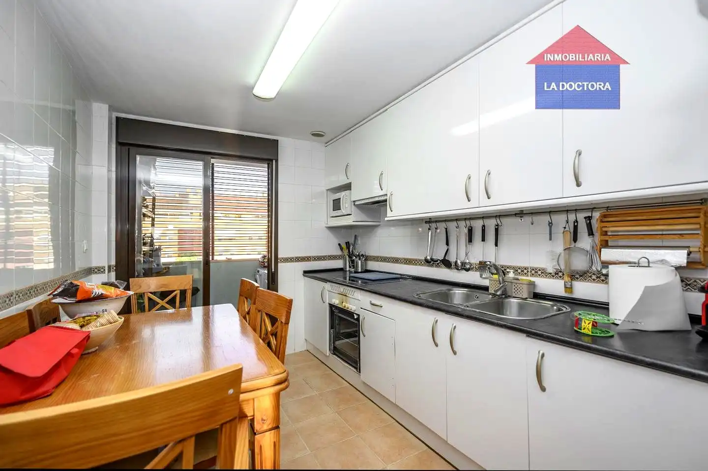 Kitchen of Flat for sale in Navalcarnero  with Heating, Terrace and Storage room