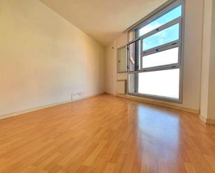 Bedroom of Flat for sale in Sabadell  with Heating