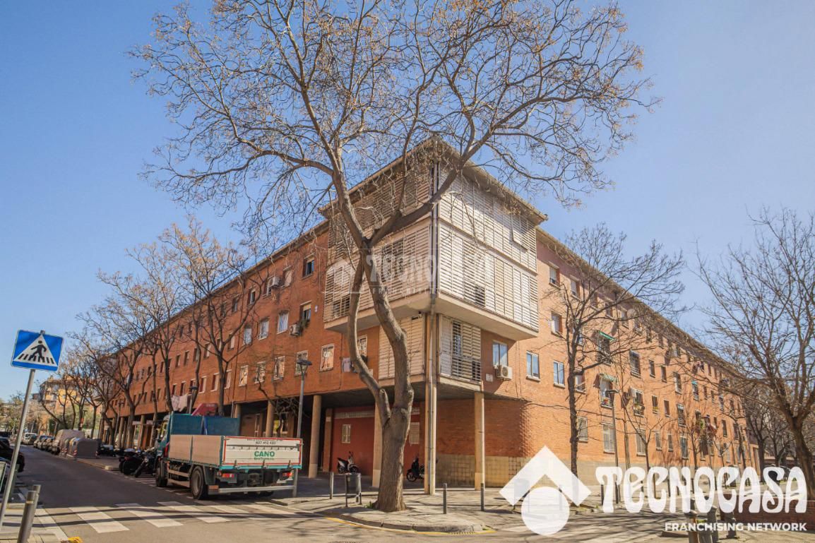 Exterior view of Attic for sale in  Barcelona Capital