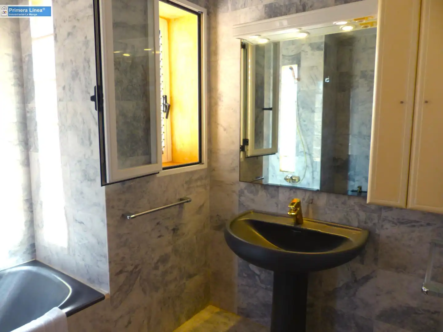 Baño de Casa o chalet en venta en La Manga del Mar Menor con Jardín privado, Terraza y Trastero