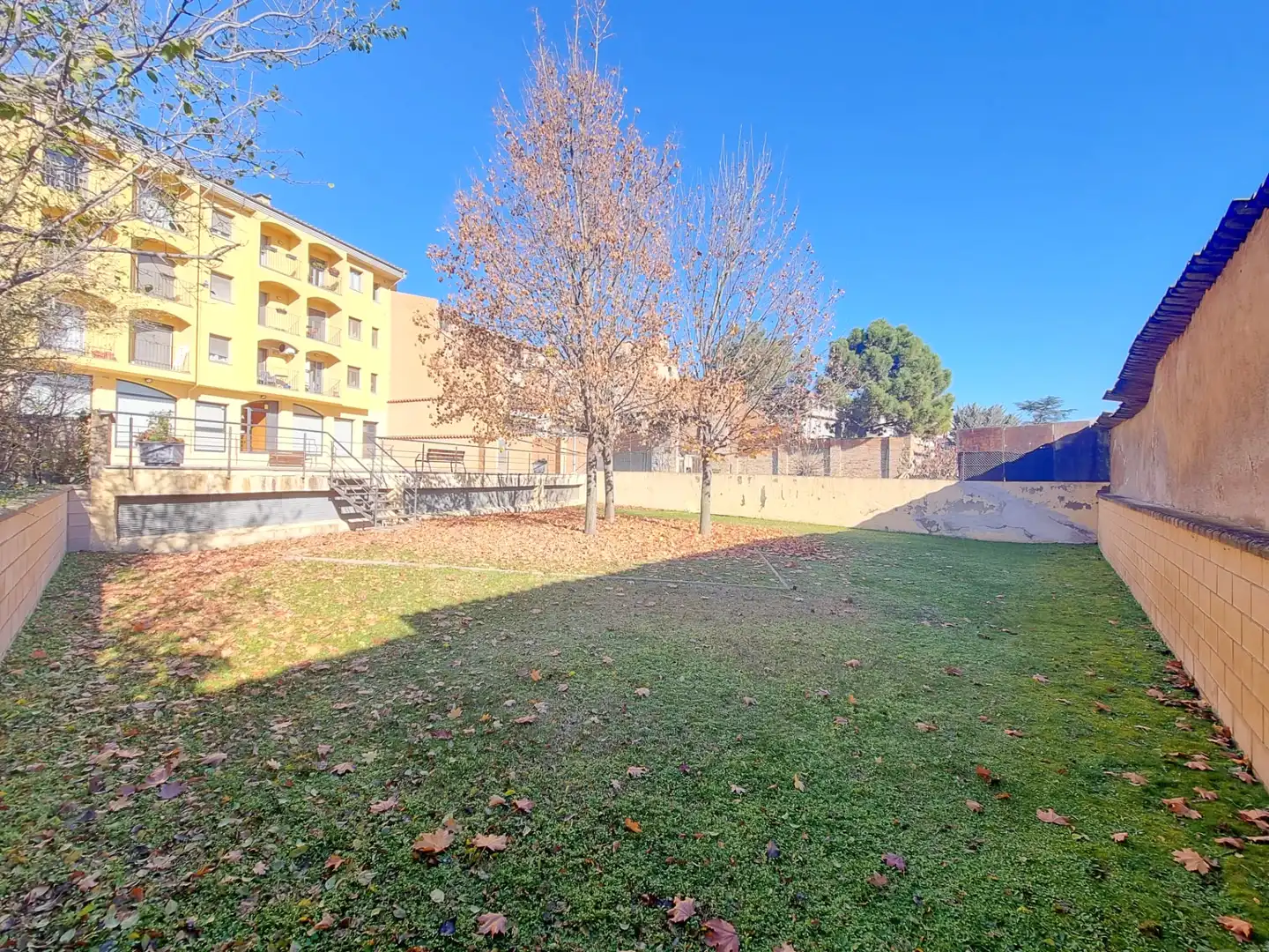 Local en venda en Vic amb Aire condicionat, Calefacció i Terrassa