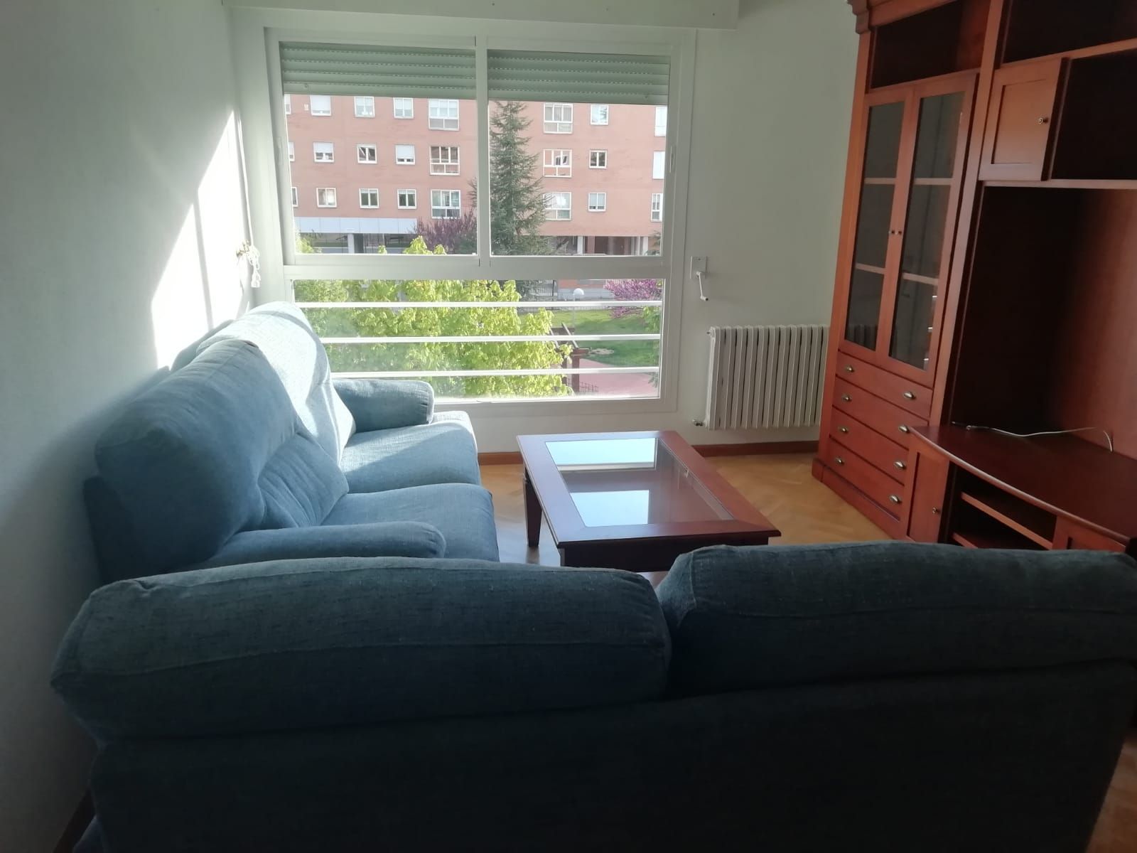 Sala d'estar de Pis de lloguer en  Madrid Capital amb Aire condicionat, Calefacció i Parquet