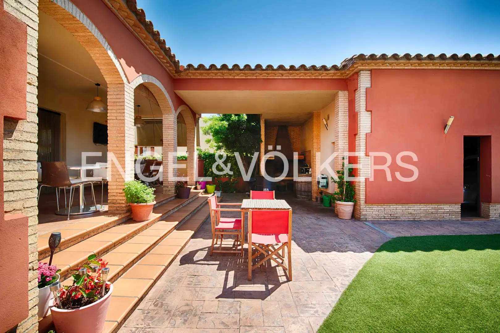 Terraza de Casa o chalet en venta en Navata con Aire acondicionado, Calefacción y Jardín privado