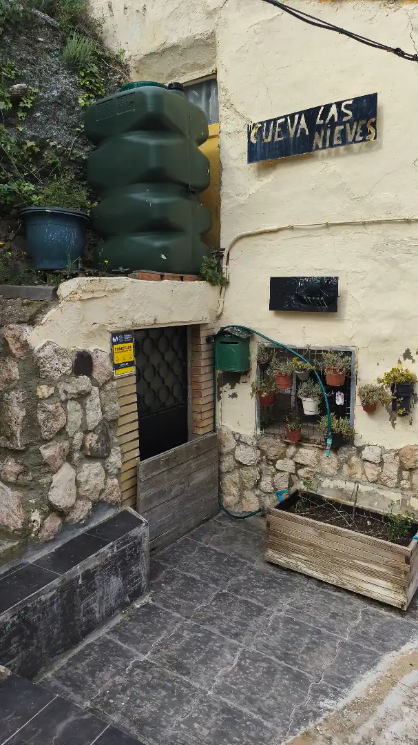 Vista exterior de Casa o xalet en venda en Urrea de Jalón amb Terrassa, Moblat i Forn