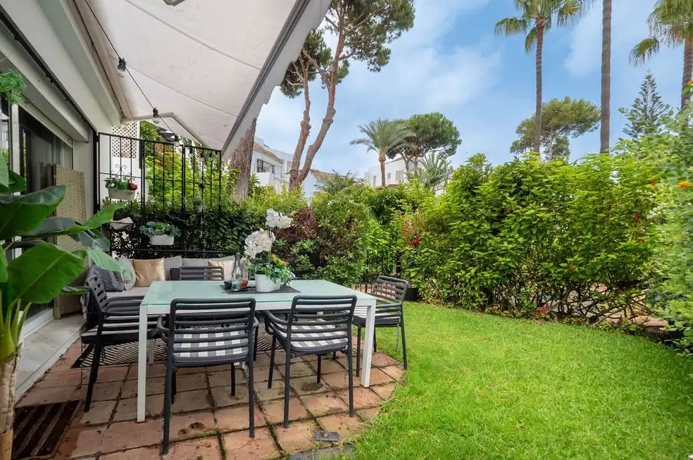 Jardí de Apartament en venda en Marbella amb Aire condicionat, Moblat i Forn