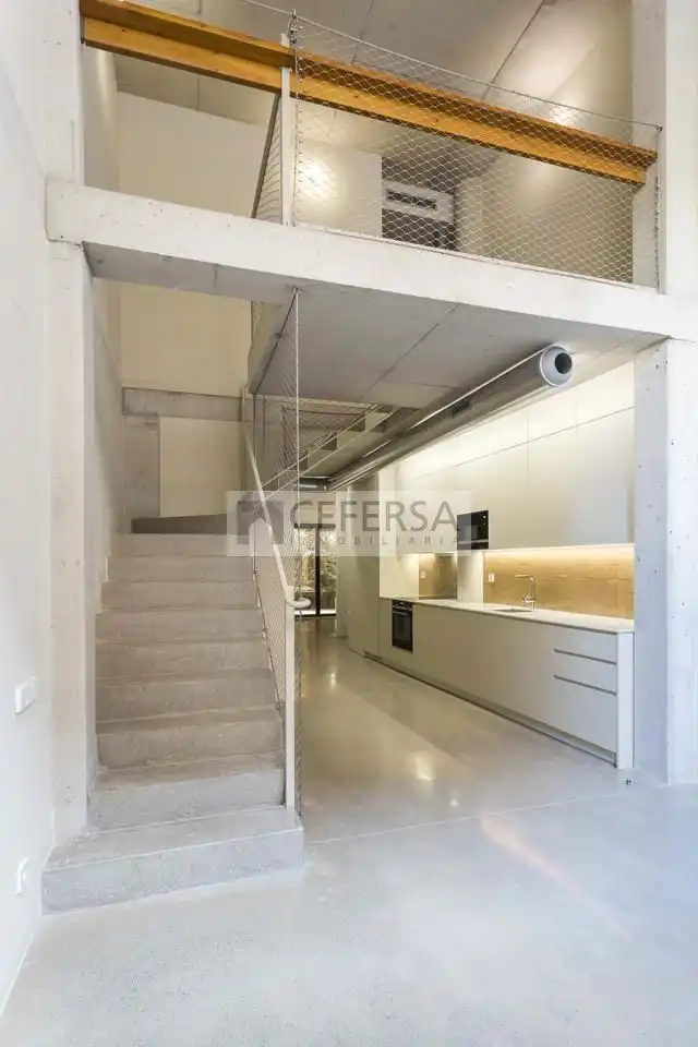 Planta baja en venta en De Sardenya, Sagrada Família