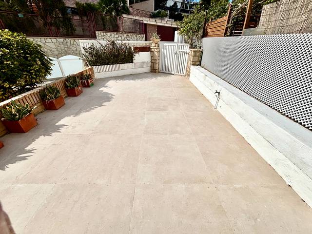 Planta baja en Venta en Calle del Nudo en Cabo de las Huertas