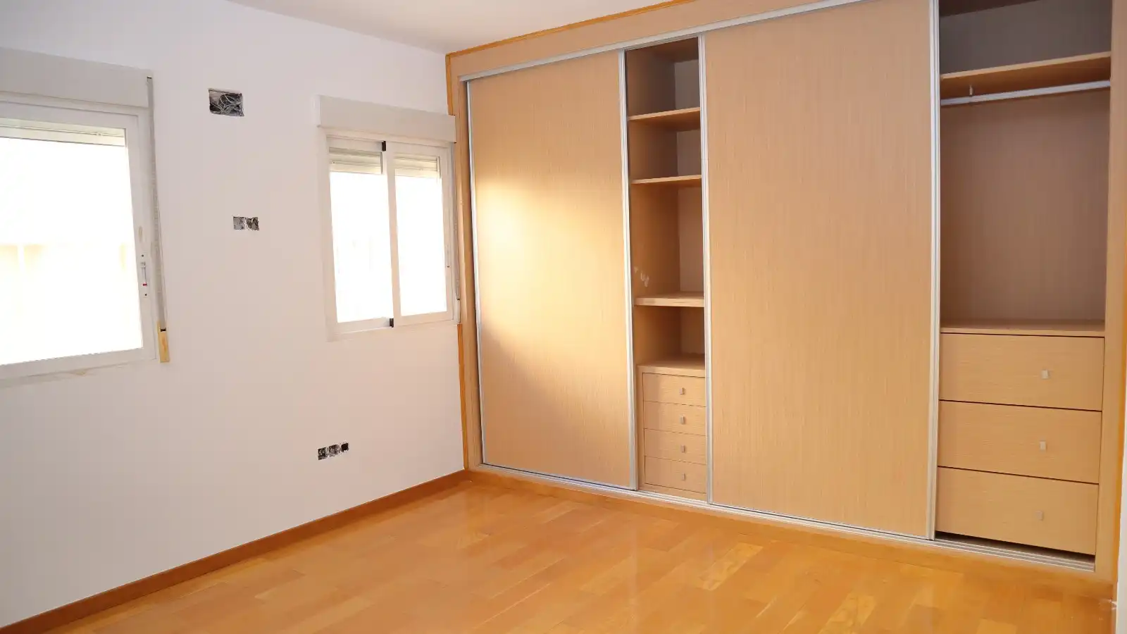 House for sale in Avinguda Mimosas, imagen 2