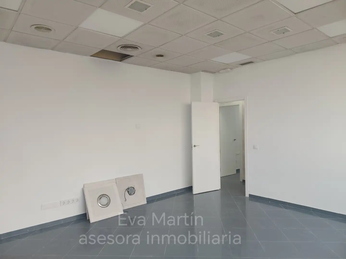 Büro zur Miete in Sevilla mit Klimaanlage und Heizung