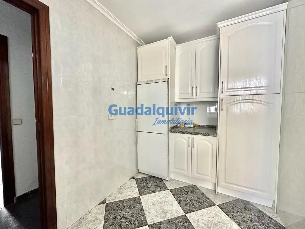 Cocina de Piso en venta en Sevilla con Aire acondicionado, Calefacción y Terraza