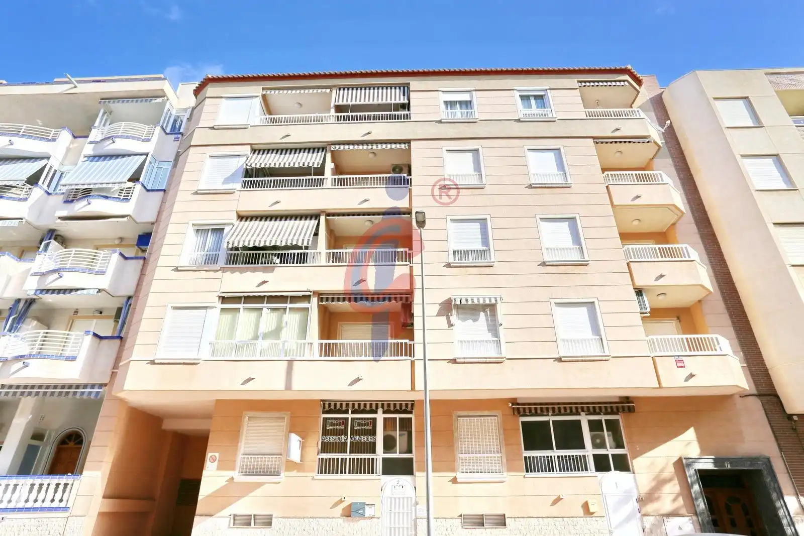 Piso con ascensor en venta en Calle Calle Pintor Antonio López 7