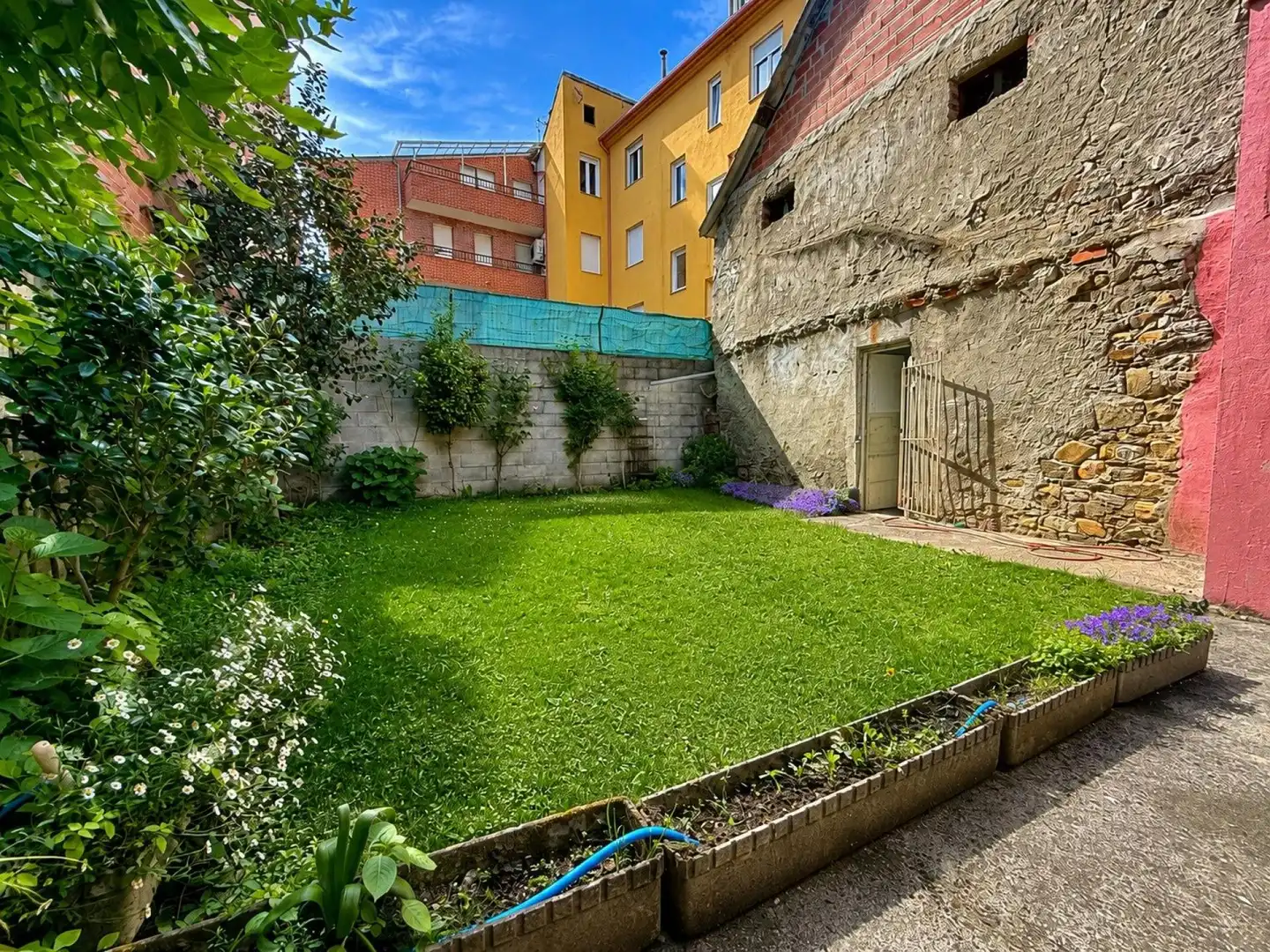 Garten von Gebäude zum Verkauf in Toreno