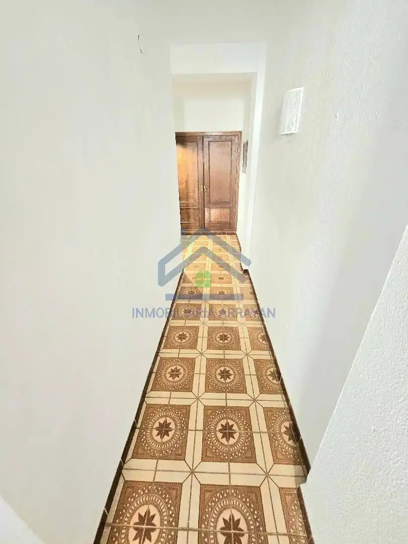 Piso en venta en Granada con Terraza y Amueblado