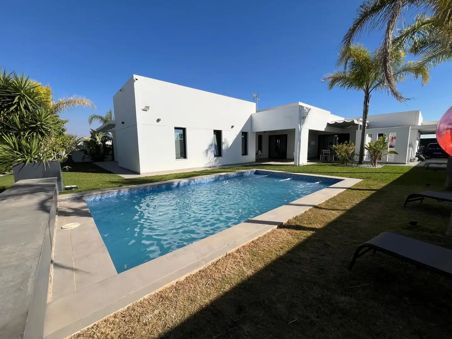 Exterior view of Houses for sale in Palomares del Río  with Air Conditioner, Private garden and Swimming Pool