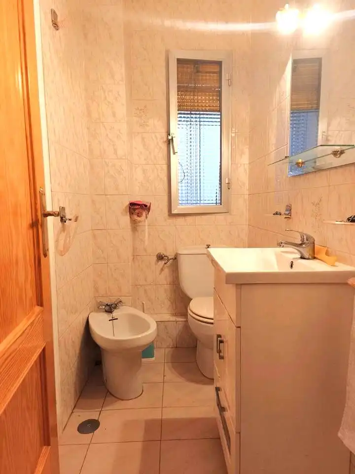 Baño de Piso en venta en Madrid con Calefacción, Parquet y Terraza