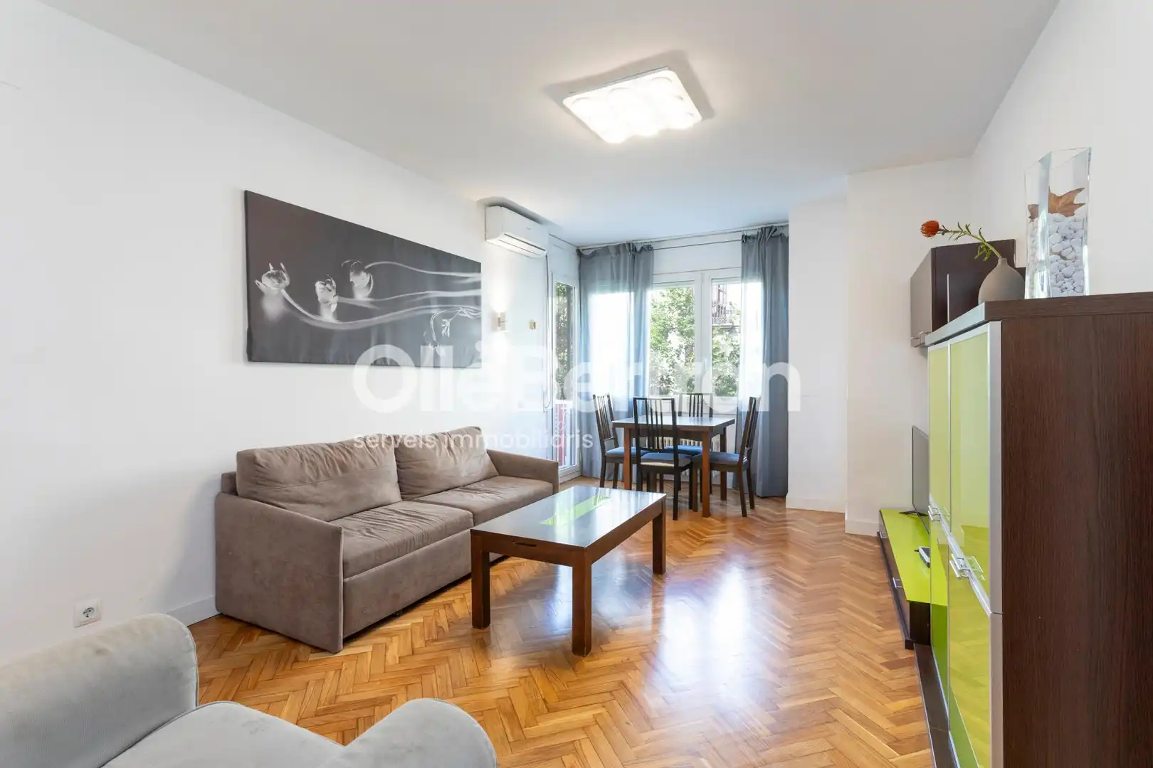 Sala de estar de Piso en venta en Barcelona con Calefacción y Balcón