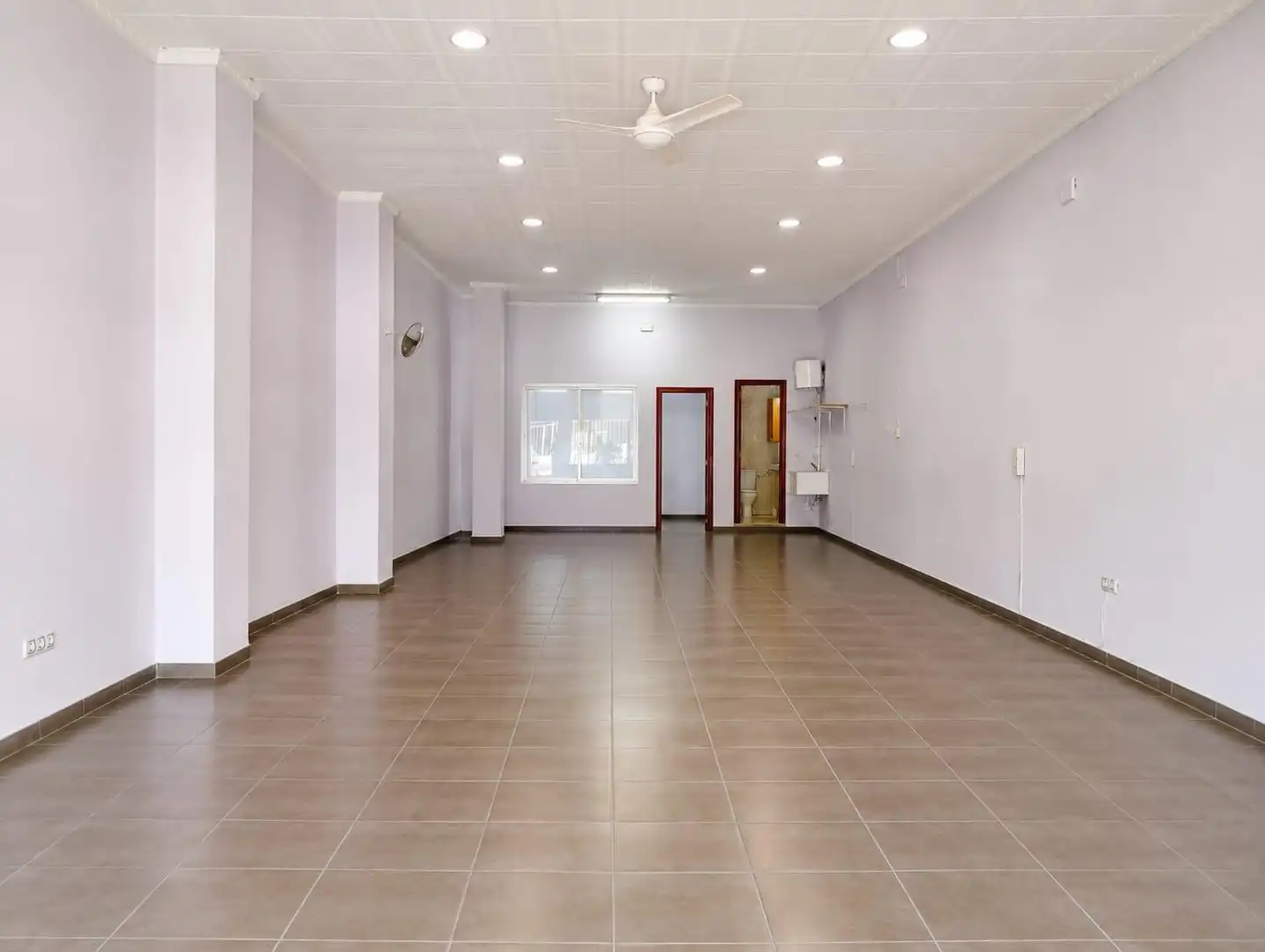 Business premises for sale in Avenida de Ronda Rodat, imagen 2