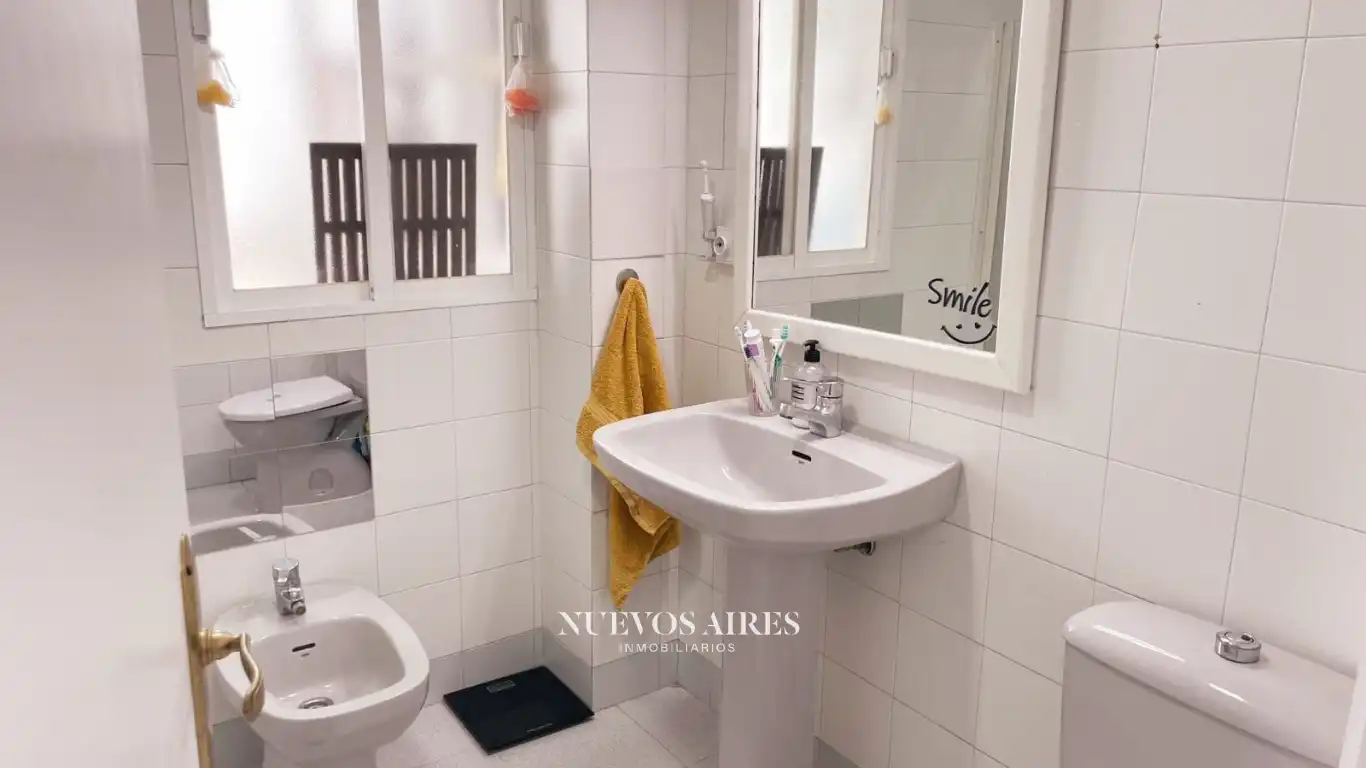 Baño de Ático en venta en Isla Cristina con Terraza, Trastero y Amueblado