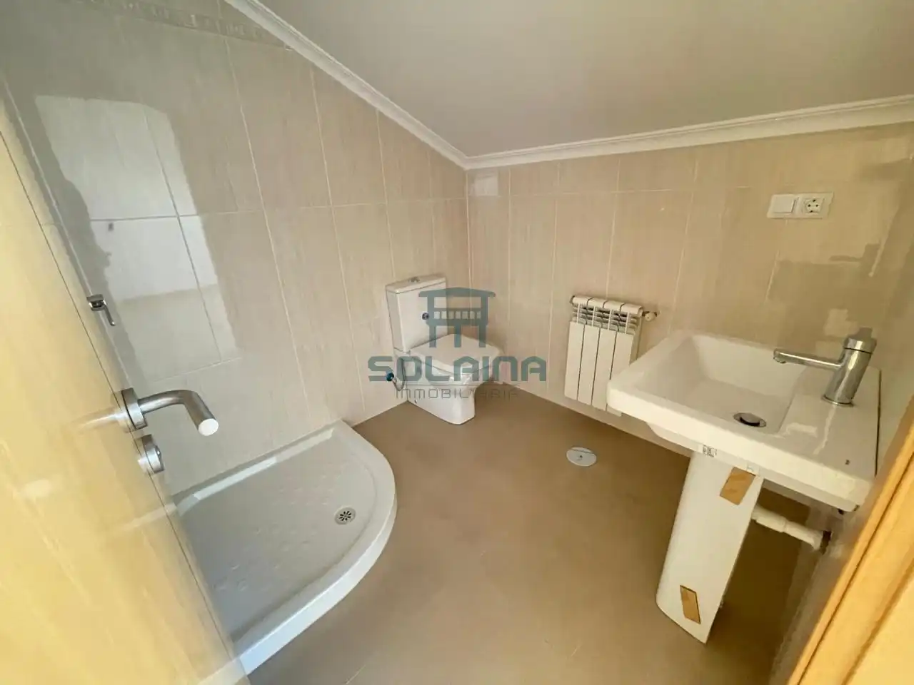 Baño de Ático en venta en San Cibrao das Viñas con Calefacción