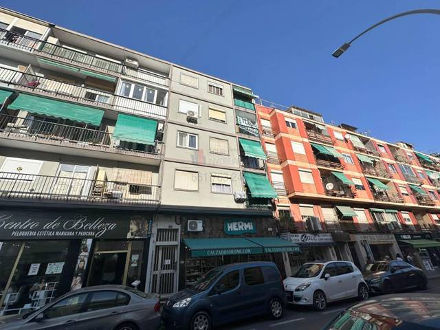 Piso en Venta en  SAN MATEO, 43 en Carolinas Altas