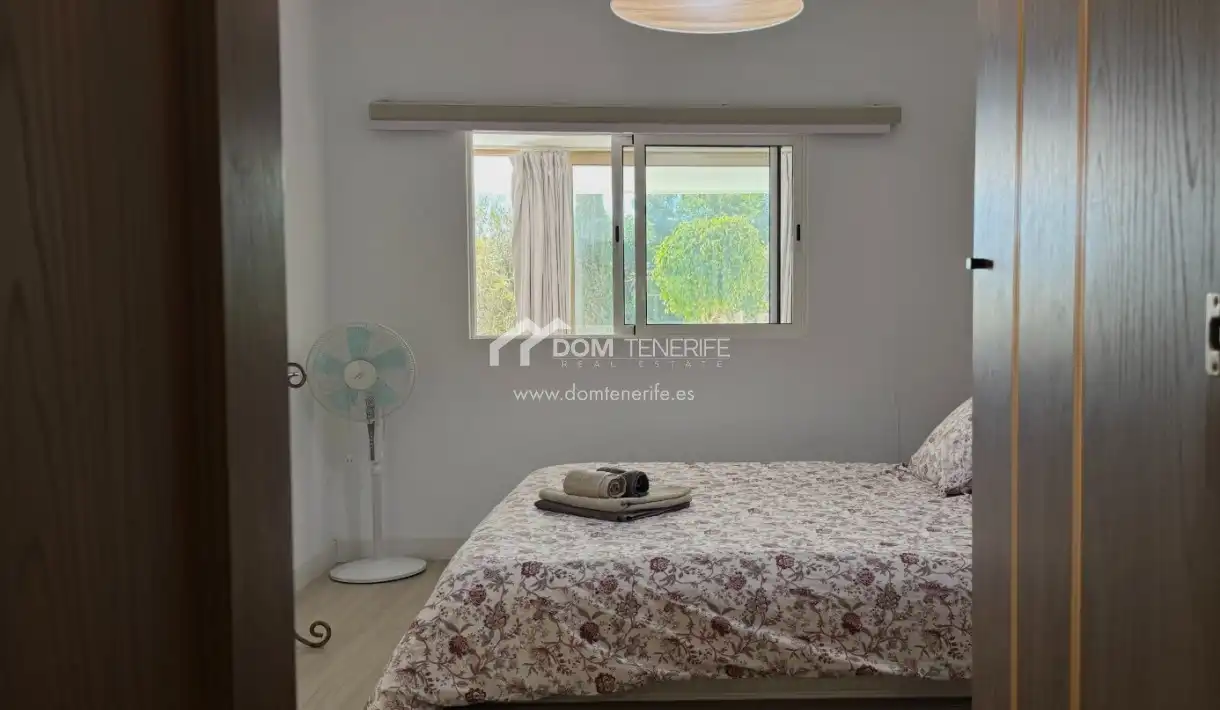 Habitación de Piso en venta en Adeje con Terraza, Piscina y Amueblado