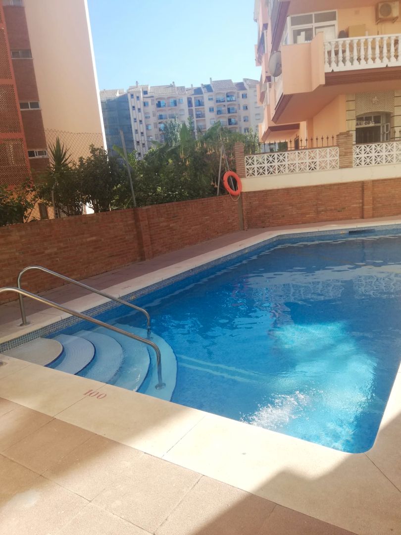 Swimming pool of Flat to rent in Fuengirola  with Air Conditioner, Heating and Furnished