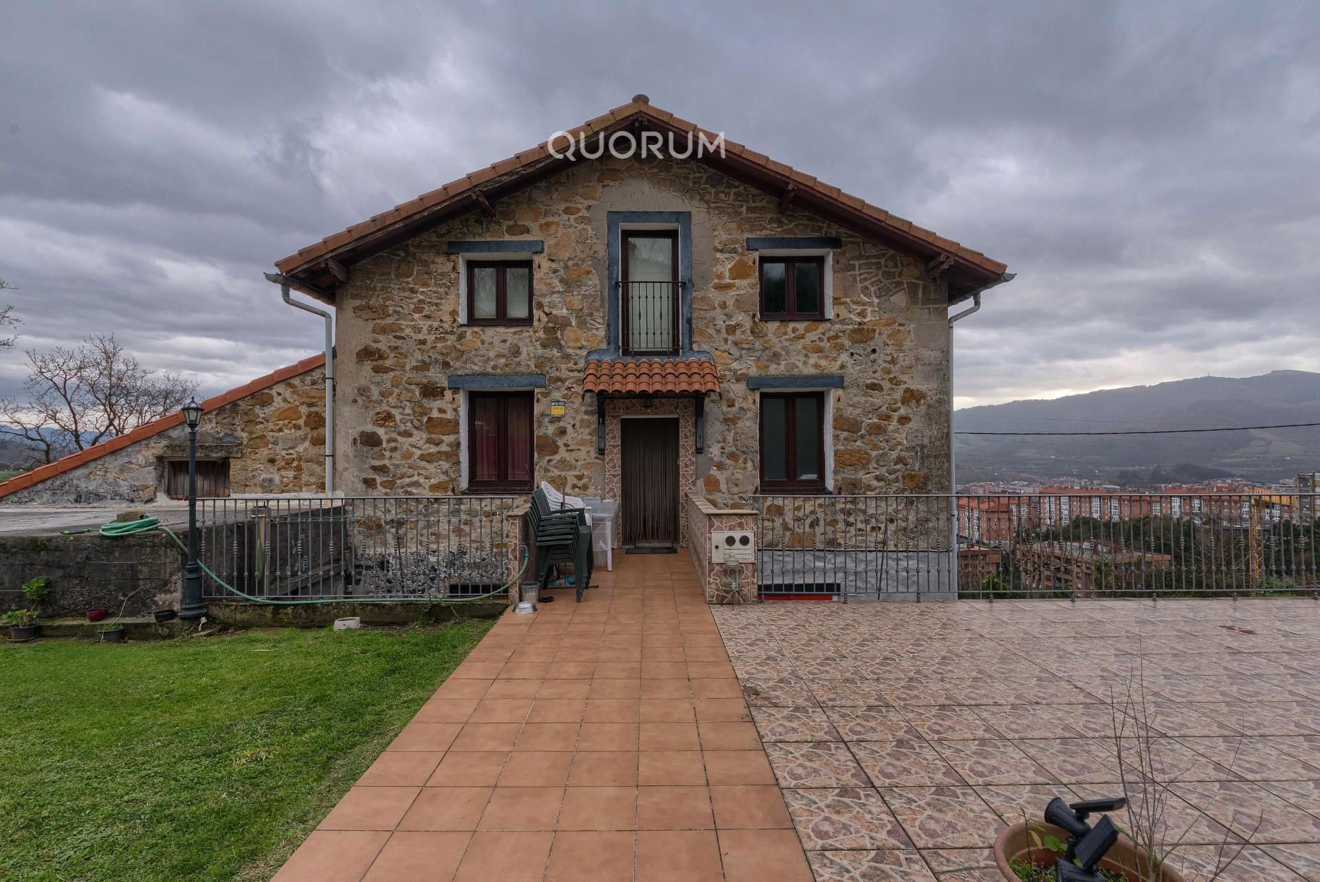 Exterior view of Country house for sale in Bilbao   with Terrace and Furnished