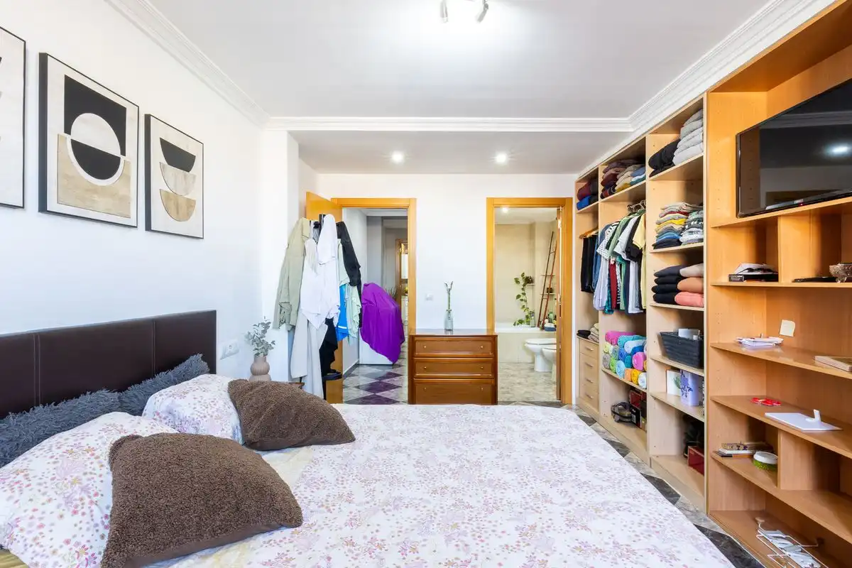 Schlafzimmer von Dachboden zum Verkauf in Foios mit Klimaanlage, Heizung und Terrasse