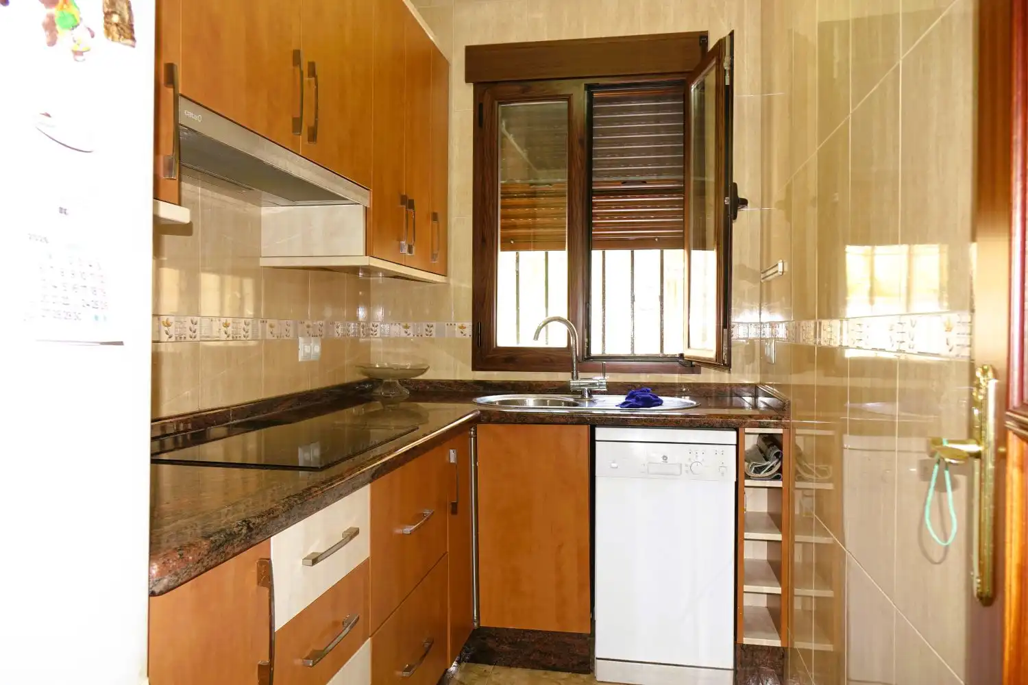 Cuina de Casa o xalet en venda en Lanjarón amb Terrassa i Balcó