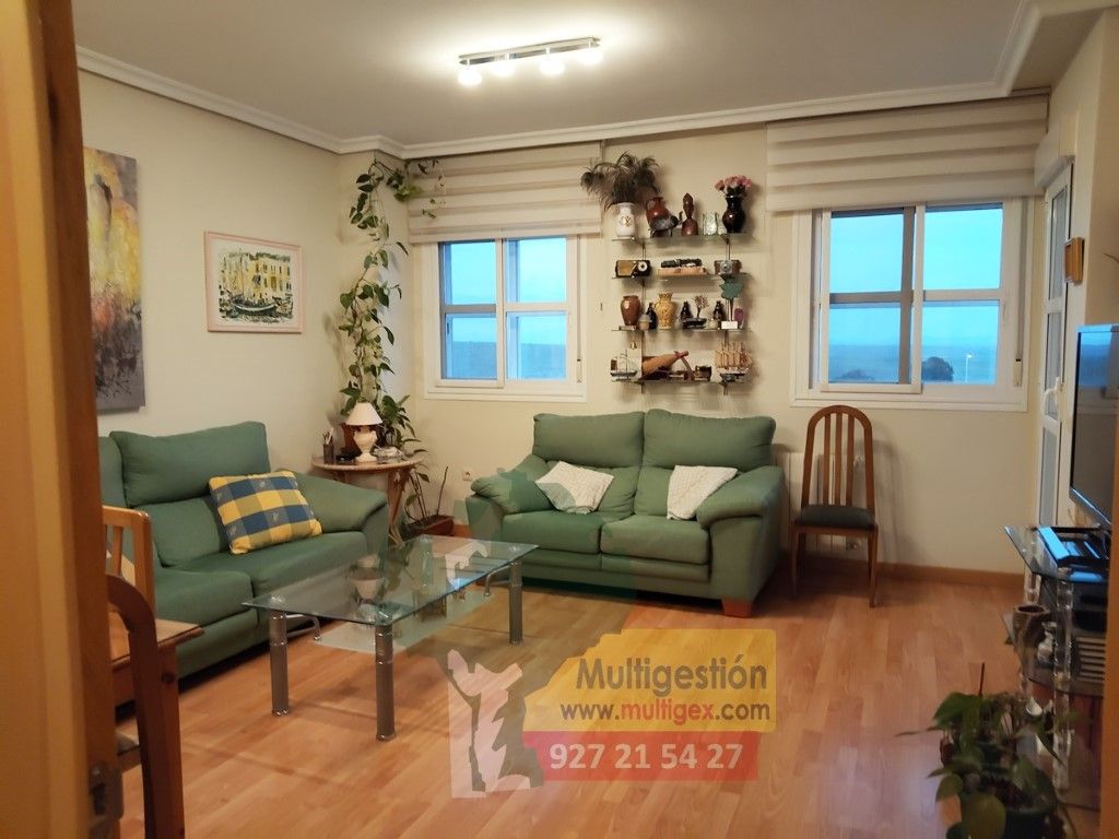 Living room of Flat for sale in Cáceres Capital