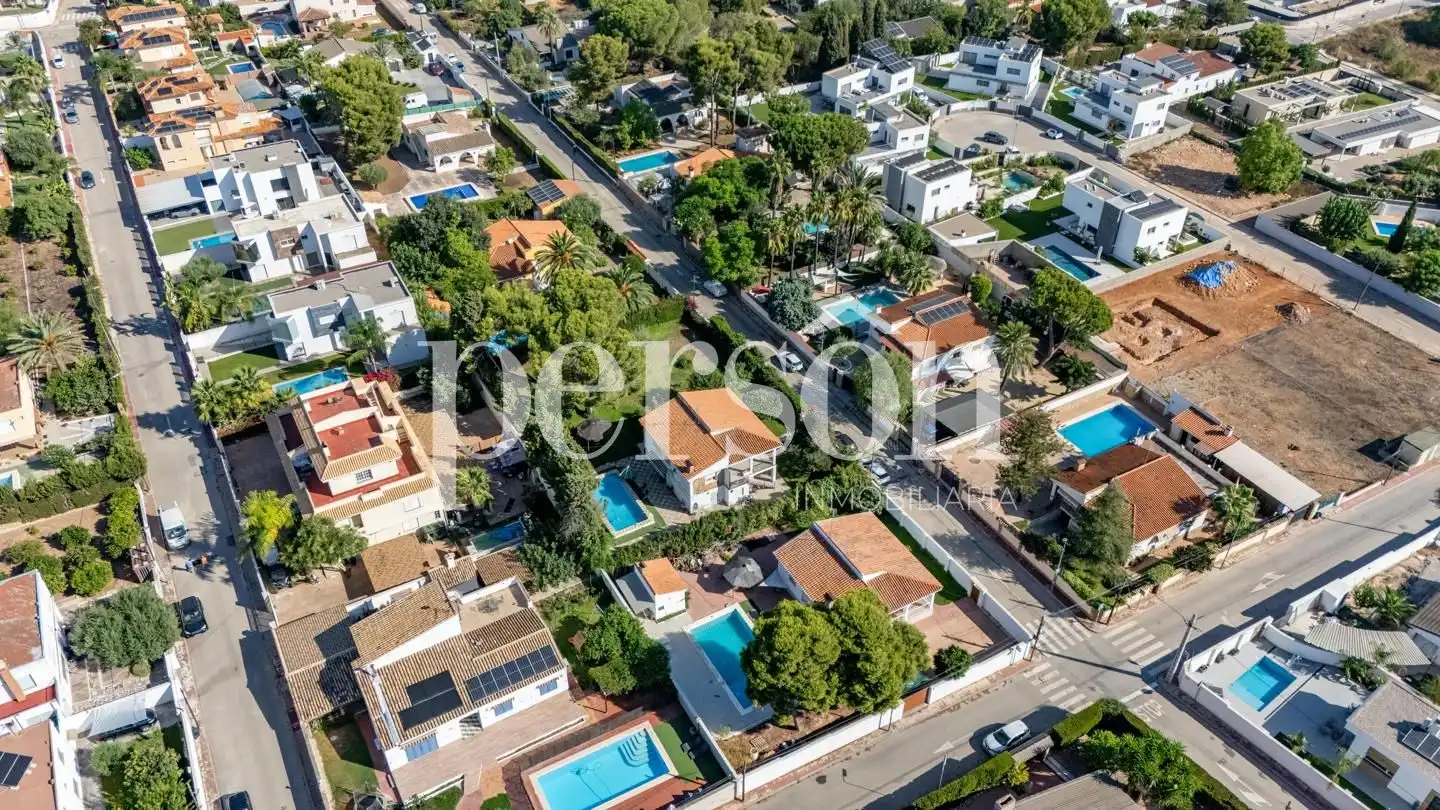 Exterior view of Houses for sale in Bétera  with Private garden, Terrace and Swimming Pool