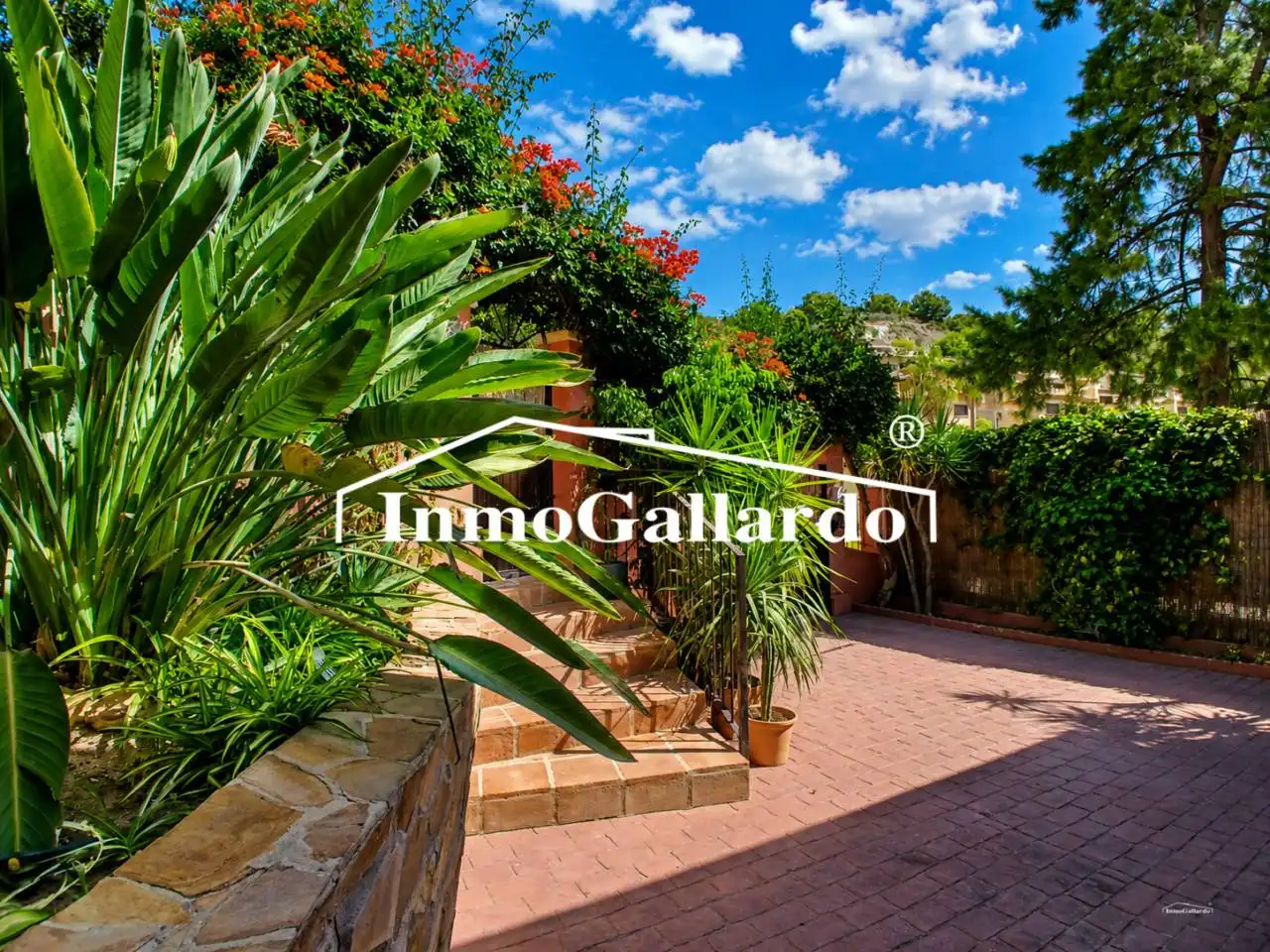 Detached house with pool for sale in Este