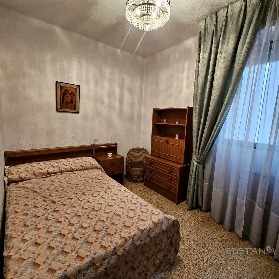 Habitación de Planta baja en venta en Moncada con Aire acondicionado y Terraza
