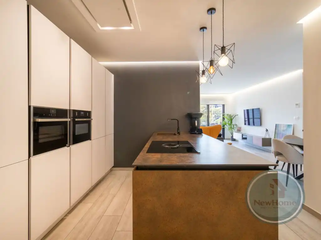 Wohnung zum Verkauf in Calle Gral Gutierrez Mellado, El Travaló - Martínez Valero