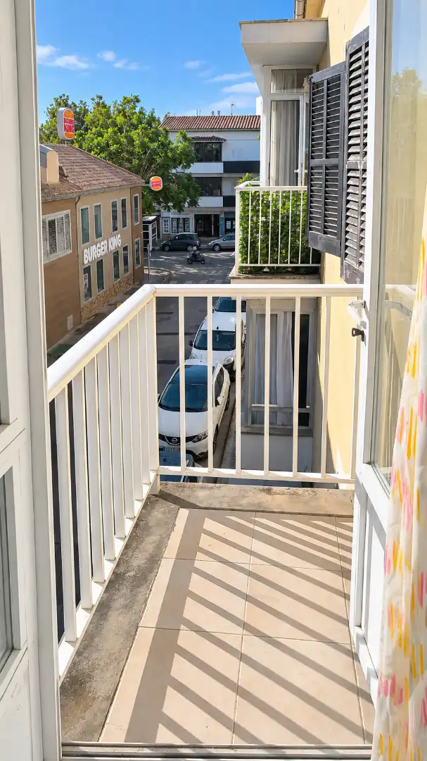 Appartamento con terrazza in vendita a Carrer de Mestral, imagen 6