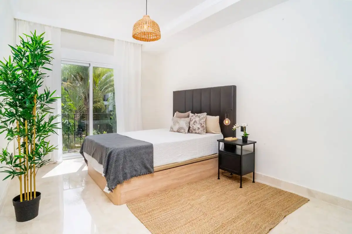 Habitación de Piso en venta en Marbella con Aire acondicionado, Calefacción y Jardín privado