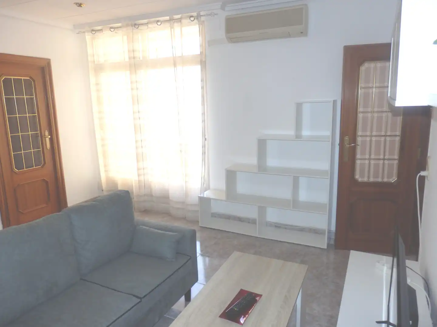 Sala de estar de Piso para compartir en Valencia con Aire acondicionado, Amueblado y Horno