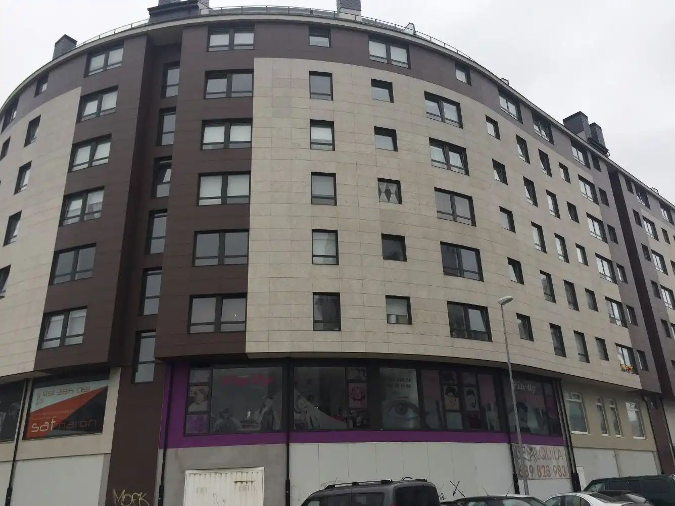 Vista exterior de Local en venta en Narón