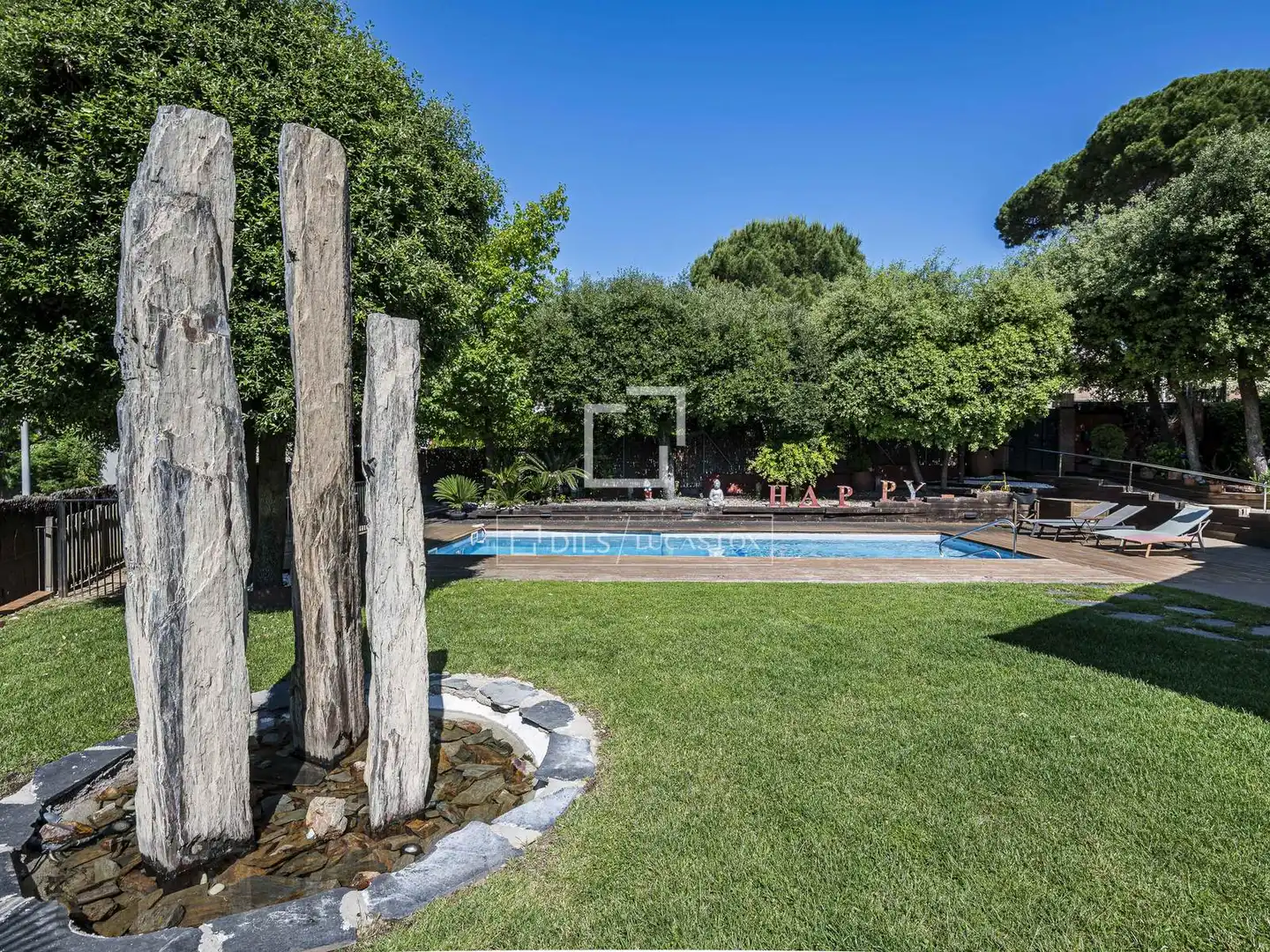 Piscina de Casa o xalet en venda en Sant Cugat del Vallès amb Aire condicionat, Calefacció i Jardí privat